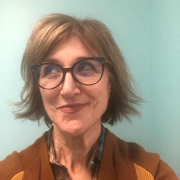 Meet your Posher, Brenda - Picture 1 of 1